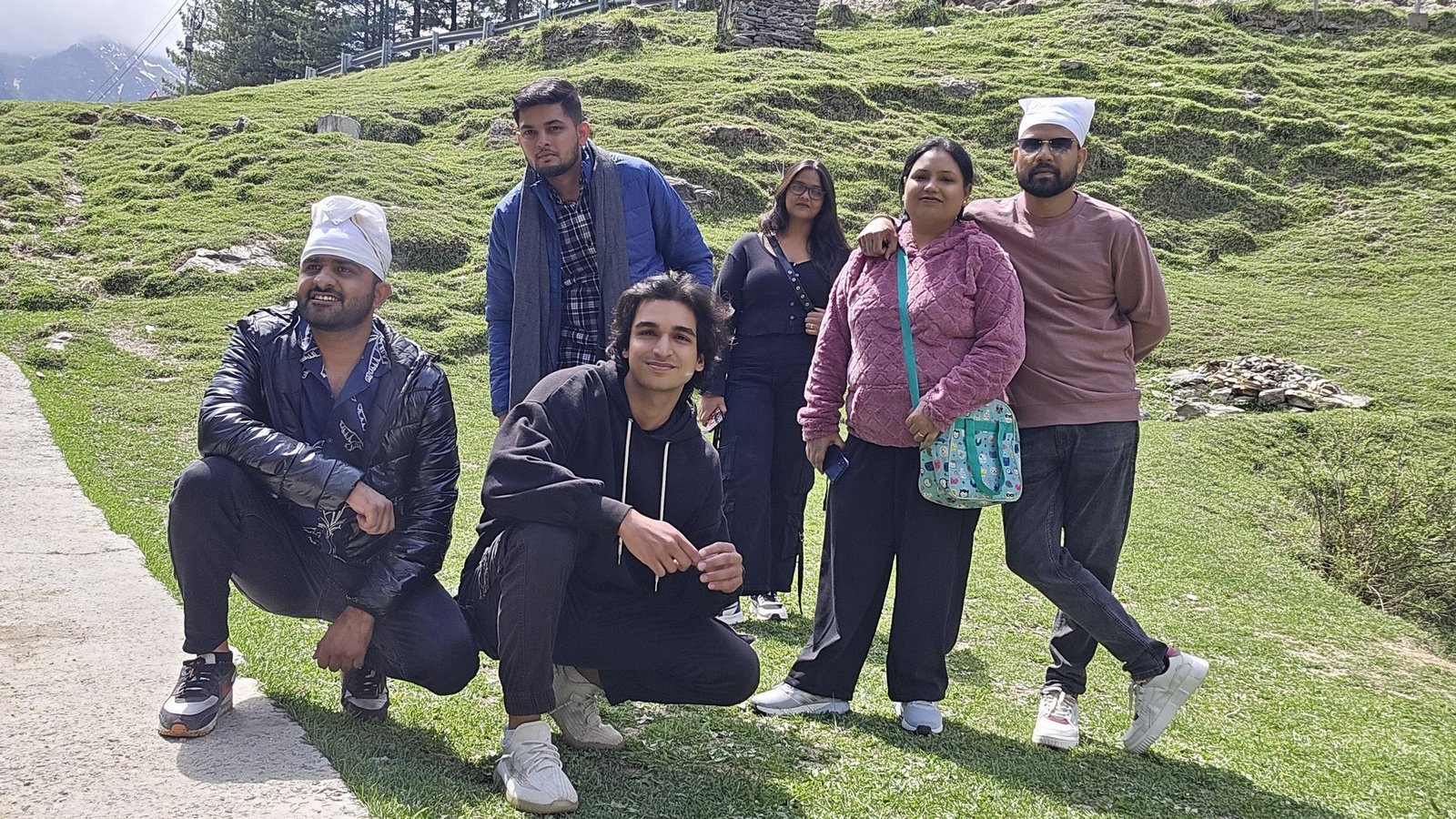 Safar travellers on the Kothi village route